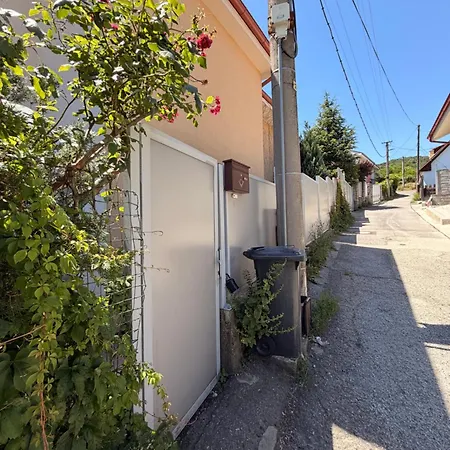 Priestranny S Velkorysym Vyhladom Apartmán Raca
